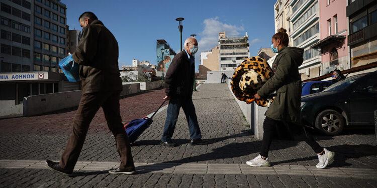 Πιστοποιητικό εμβολιασμού: Προς παράταση ισχύος για λίγες ημέρες – Τι εξετάζεται για τα μέτρα.