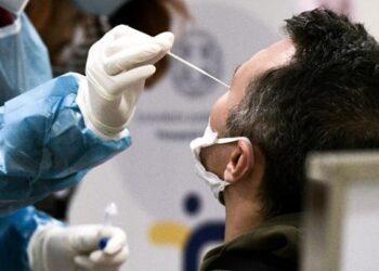 Συνεδριάζουν σήμερα οι ειδικοί: Προς νέα παράταση των μέτρων;- Τα σενάρια που βρίσκονται στο τραπέζι.