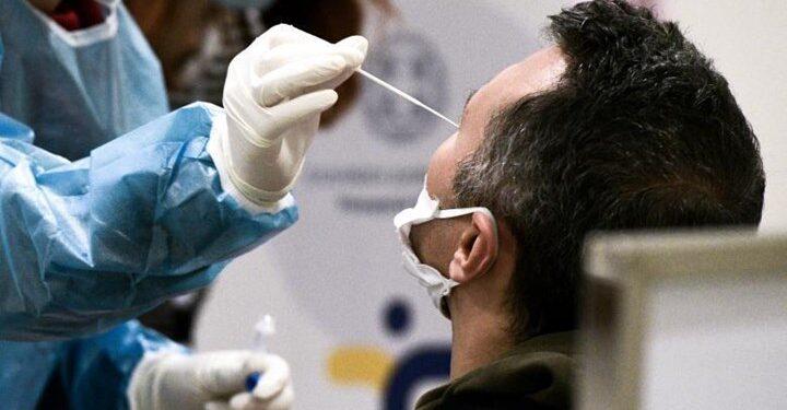 Συνεδριάζουν σήμερα οι ειδικοί: Προς νέα παράταση των μέτρων;- Τα σενάρια που βρίσκονται στο τραπέζι.