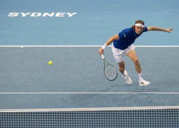 ATP Cup: Έδωσε μάχη, αλλά έδειξε ανέτοιμος ο Στέφανος Τσιτσιπάς – Αποκλεισμός για την Ελλάδα.
