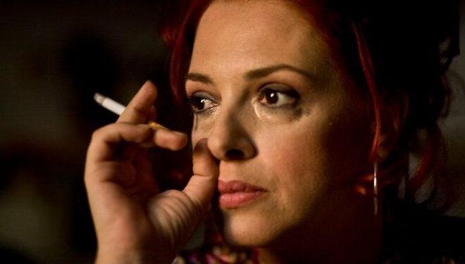 Οργισμένη η Ελένη Ράντου: “Ούτε την παραμονή στο σπίτι δεν μπορείτε να μας εξασφαλίσετε”