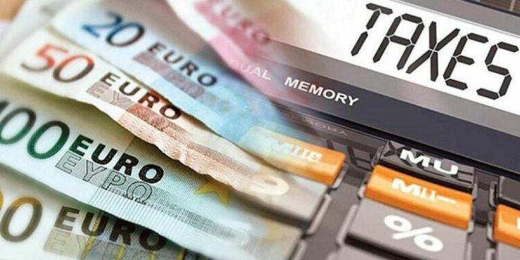 Εφορία: Με απλήρωτες τις υποχρεώσεις έρχεται ο νέος ΕΝΦΙΑ και o φόρος εισοδήματος.