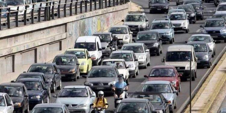 Αυτοκίνητα: Το περιβαλλοντικό τέλος φέρνει πρόστιμα.