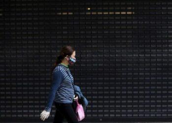 Κορονοϊός: Ένας στους δέκα μπορεί να μεταδίδει ακόμη και μετά από 10 ημέρες