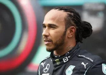 Ο Λιούις Χάμιλτον θα αποφασίσει για το μέλλον του μετά την έρευνα στο Άμπου Ντάμπι.