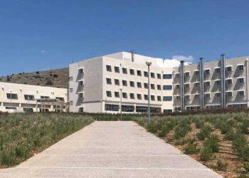 Σοκ στην Εύβοια: Γυναίκα προσπάθησε να κάψει ζωντανό 68χρονο – Με σοβαρά εγκαύματα στο νοσοκομείο το θύμα.