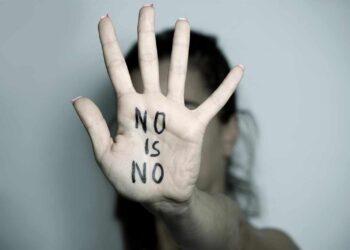 Βάλτε ΣΤΟΠ στην κουλτούρα του βιασμού, γιατί το ΟΧΙ σημαίνει ΟΧΙ.