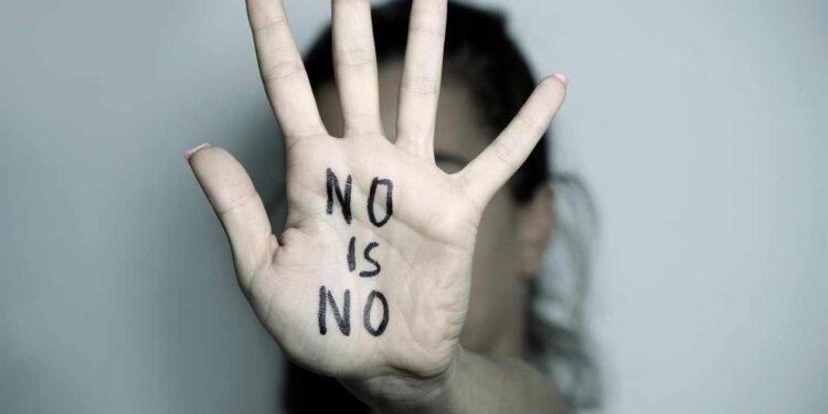 Βάλτε ΣΤΟΠ στην κουλτούρα του βιασμού, γιατί το ΟΧΙ σημαίνει ΟΧΙ.