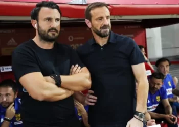 Η σχέση εμπιστοσύνης εξελίχθηκε σε αναπόφευκτο διαζύγιο.