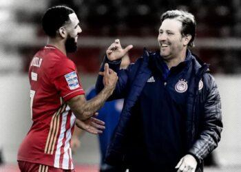 Αγωνία για Εμβιλά στον Ολυμπιακό.