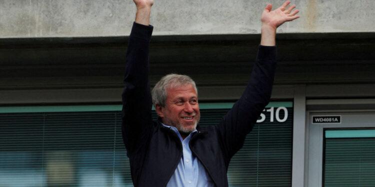 Αμπράμοβιτς: Μυστήριο γύρω από τη «δηλητηρίαση» του – Το «σκοτεινό» παρελθόν της Ρωσίας.