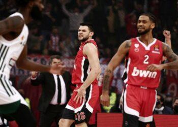 EUROLEAGUE Οδοστρωτήρας Ολυμπιακός, ισοπέδωσε με «κατοστάρα» τον ανύπαρκτο Παναθηναϊκό
