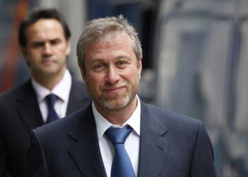 ΤΣΕΛΣΙ Οριστικό: Ο Αμπράμοβιτς έβγαλε την Τσέλσι στο “σφυρί” και ζητάει 4 δισ. λίρες.