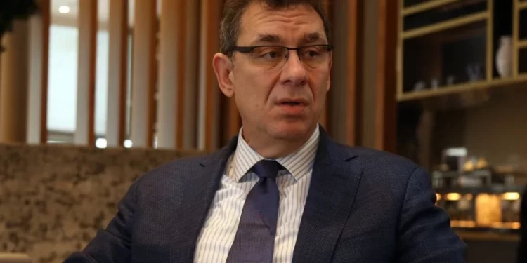 Κορονοϊός – Μπουρλά: Απαραίτητη η τέταρτη δόση του εμβολίου, θα έρθουν πολλές ακόμα μεταλλάξεις.