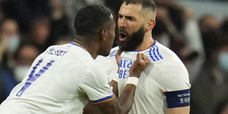 CHAMPIONS LEAGUE Ρεάλ – Παρί 3-1: Ο εξωγήινος Μπενζεμά τιμώρησε τους Γάλλους κι έστειλε τους μερένγκες στους 8
