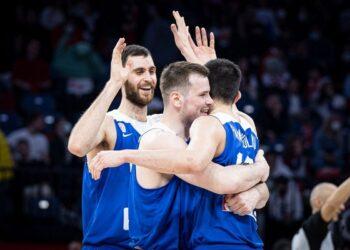 Οι 12 γίγαντες στην Πόλη ήταν Έλληνες.