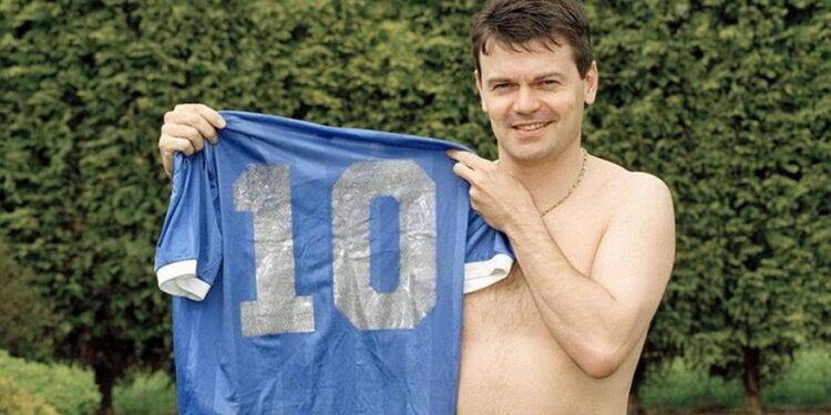 ΓΕΝΙΚΑ Μαραντόνα: Δημοπρατείται η φανέλα από το «Χέρι του Θεού»-Εκτιμήσεις για ποσό-ρεκόρ