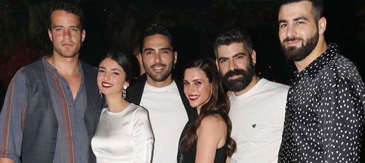 Γη της Ελιάς: Οι πρωταγωνιστές της σειράς διασκέδασαν στα μπουζούκια