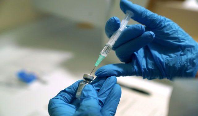 Γκάγκα: Τι εκτιμά για την τέταρτη δόση εμβολίου από το φθινόπωρο