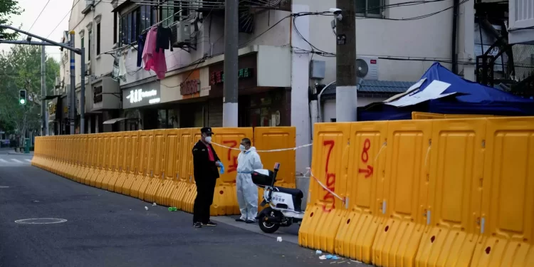 Σανγκάη: «Κανείς δεν μπορεί να κυκλοφορήσει έξω» λέει ο Έλληνας πρόξενος