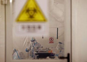 Κοροναϊός: Συναγερμός για νέες μεταλλάξεις στη Βρετανία.