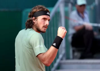 Τσιτσιπάς – Ζβέρεφ 2-0: Τον διέλυσε κι ετοιμάζεται να σηκώσει την κούπα στο Μόντε Κάρλο