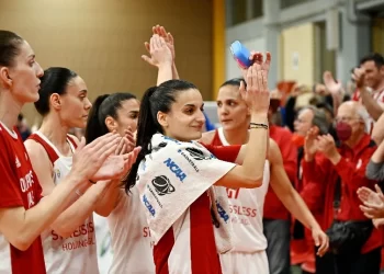 Μπάσκετ γυναικών: Ο Ολυμπιακός συνέτριψε με +33 τον Παναθηναϊκό και έκανε το 3-2-Οι ερυθρόλευκες επικράτησαν με 87-54