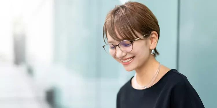 Κάνε το τεστ όρασης και δες αν χρειάζεσαι γυαλιά Απάντησε στις ερωτήσεις και αναγνώρισε τα ύποπτα συμπτώματα με τις συμβουλές του οφθαλμίατρου.