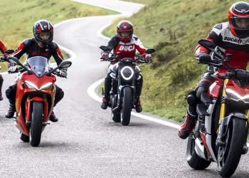 Συναντήθηκαν από όλο τον κόσμο και γιόρτασαν τη Ducati