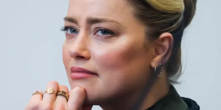 Τι θα συμβεί στην Amber Heard αν χάσει τη δίκη με τον Johnny Depp
