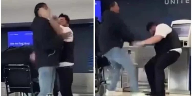 Υπάλληλος της United Airlines χτύπησε τον λάθος επιβάτη: Τον έβγαλε νοκ άουτ με μια μπουνιά