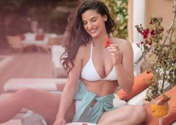 Χριστίνα Μπόμπα: Η φωτογραφία με μαγιό, χωρίς φίλτρα και ρετούς, ένα χρόνο μετά τη γέννα