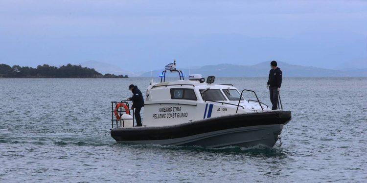 Ικαρία: Αγνοείται 17χρονος στη θάλασσα – Σε εξέλιξη μεγάλη επιχείρηση για τον εντοπισμό του