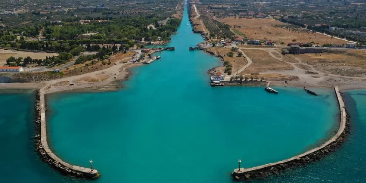 Κανονικά λειτουργεί η διώρυγα της Κορίνθου