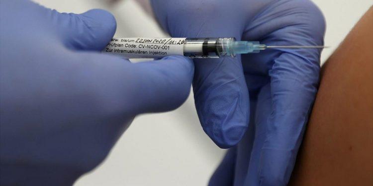 Αποζημίωση 200.000 ευρώ από το ελληνικό Δημόσιο για τον θάνατο ανήλικης μετά τον υποχρεωτικό εμβολιασμό της