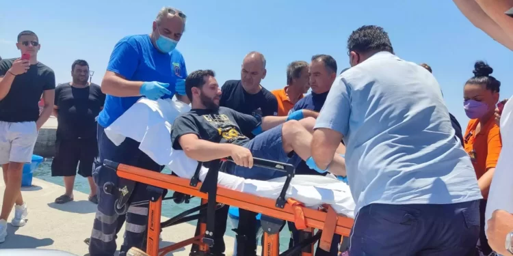 Χαλκιδική: Έτσι κατάφερε να επιβιώσει ο 30χρονος – Έβαλε τα κλάματα μόλις πάτησε στην στεριά