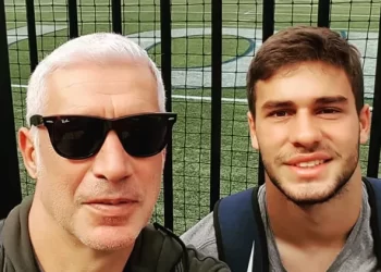 Αντώνη Νικοπολίδη