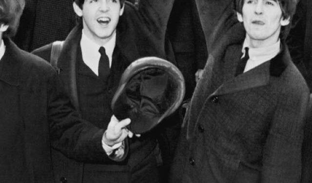 Beatles: Έκθεση φωτογραφιών του θρυλικού συγκροτήματος από τον φακό του σερ Πολ ΜακΚάρτνεϊ