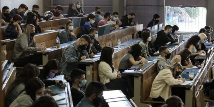 Δωρεάν μεταπτυχιακά: Τα 273 προγράμματα σπουδών χωρίς δίδακτρα – Σε ποια ΑΕΙ προσφέρονται