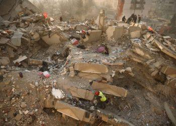 Σεισμός στην Τουρκία: Πάνω από 24.000 οι νεκροί – Εκατοντάδες χιλιάδες οι άστεγοι μέσα στον χειμώνα