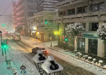 Κακοκαιρία «Μπάρμπαρα»: Χιονόπτωση και πάλι στον Βόλο και το Πήλιο – Κλειστά σήμερα σχολεία και δικαστήρια