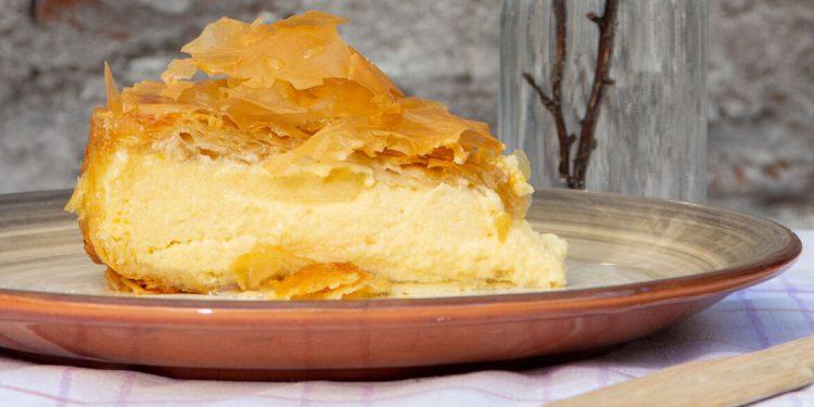 Αγαπημένο μου γαλακτομπούρεκο, από πού κρατάει η σκούφια σου;