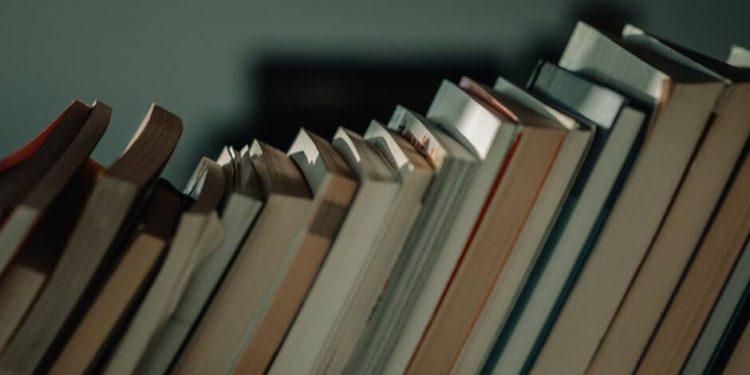 26ο Παζάρι Βιβλίου 2023: Χιλιάδες βιβλία σε τιμές έκπληξη στην Πλατεία Κλαυθμώνος