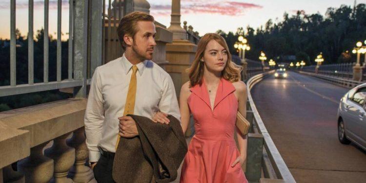 Η ταινία «La La Land» μεταφέρεται ως θεατρικό μιούζικαλ στο Μπρόντγουεϊ