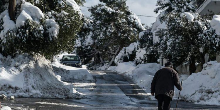 Καιρός: Ο χιονιάς φεύγει, ο παγετός έρχεται – Πολικές θερμοκρασίες μετά την «Μπάρμπαρα»