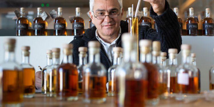 Púro: Το πρώτο ελληνικό Single Barrel και Cask Strength τσίπουρο
