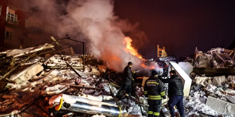 Σεισμοί σε Τουρκία και Συρία: Φόβοι για 20.000 νεκρούς