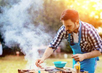 Τσικνοπέμπτη: Ό,τι χρειάζεστε για το τσίκνισμα στο σπίτι