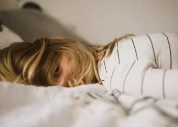 Ύπνος: Με αυτή την τακτική θα καταφέρεις να κοιμηθείς σε ελάχιστα λεπτά