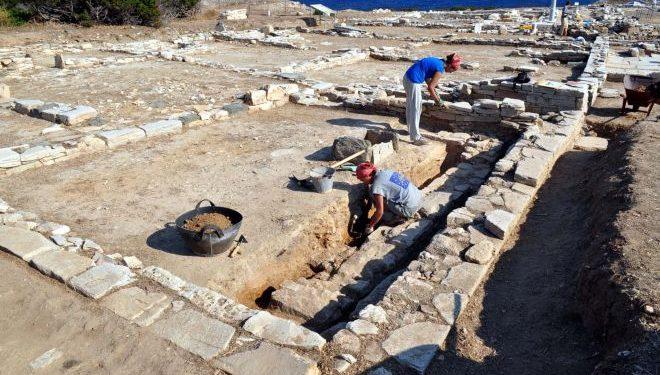 Το ΥΠΠΟΑ “απαντά” στην καταγγελία για “μαφιόζικο” χτύπημα σε αρχαιολόγο